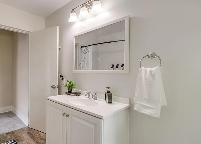 Southern Orchards Zen- 1 Gig Wifi, Full Kitchen, Quiet Columbus