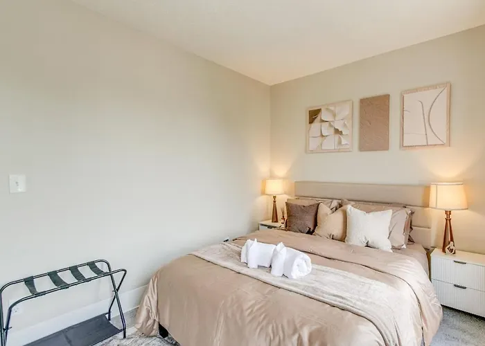 Holiday home Southern Orchards Zen- 1 Gig Wifi, Full Kitchen, Quiet Columbus