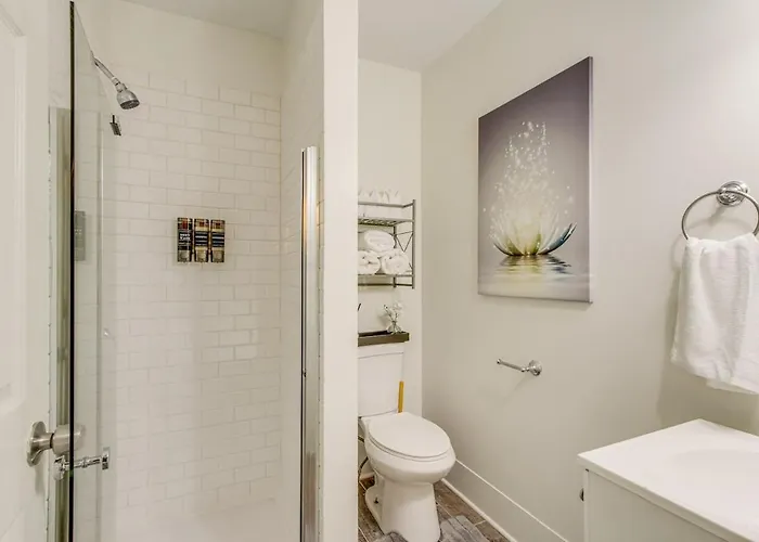 Southern Orchards Zen- 1 Gig Wifi, Full Kitchen, Quiet Columbus